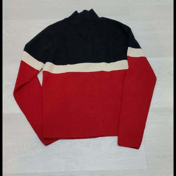 Turtle neck sweater - Picture 2 of 2